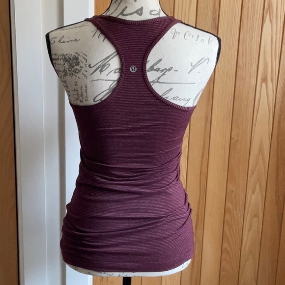 Lululemon Maroon Red Stripe Cool Racerback Tank Top. Like new! Size 4 - Picture 5 of 13